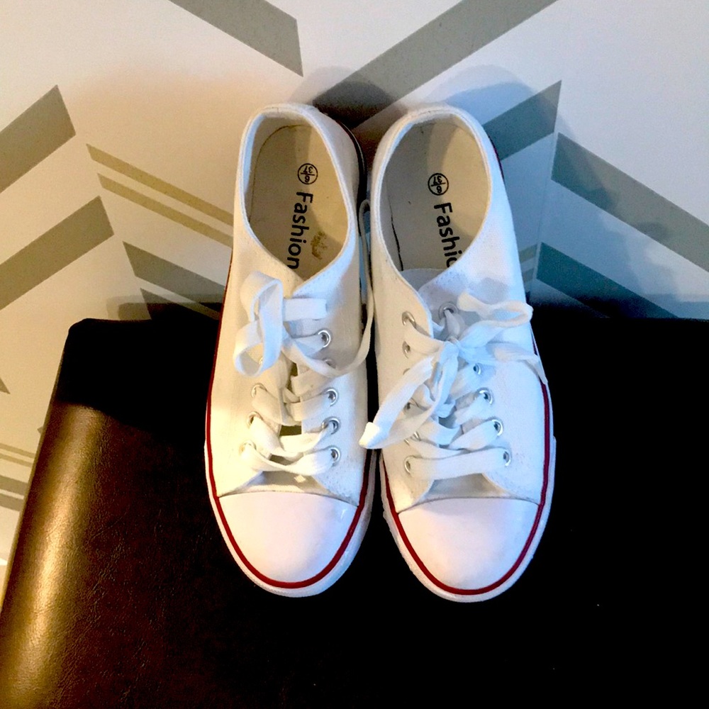 Chuck style low tops